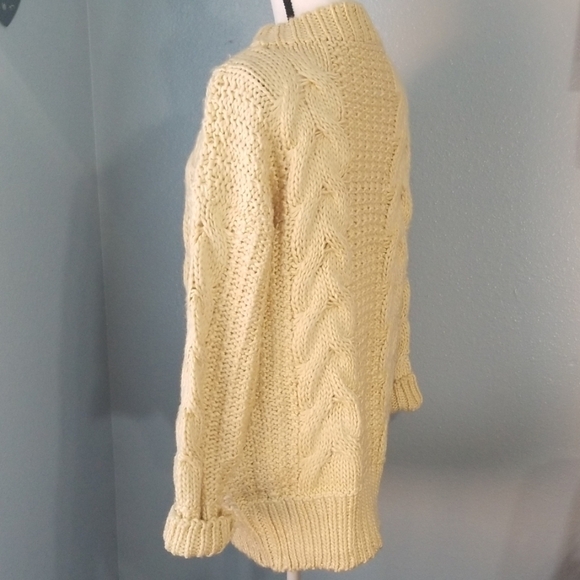 UNIF Chunky Knit Oversized Sweater - Picture 7 of 8